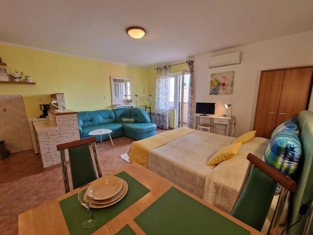 Apartments Rina Rovinj Exterior foto