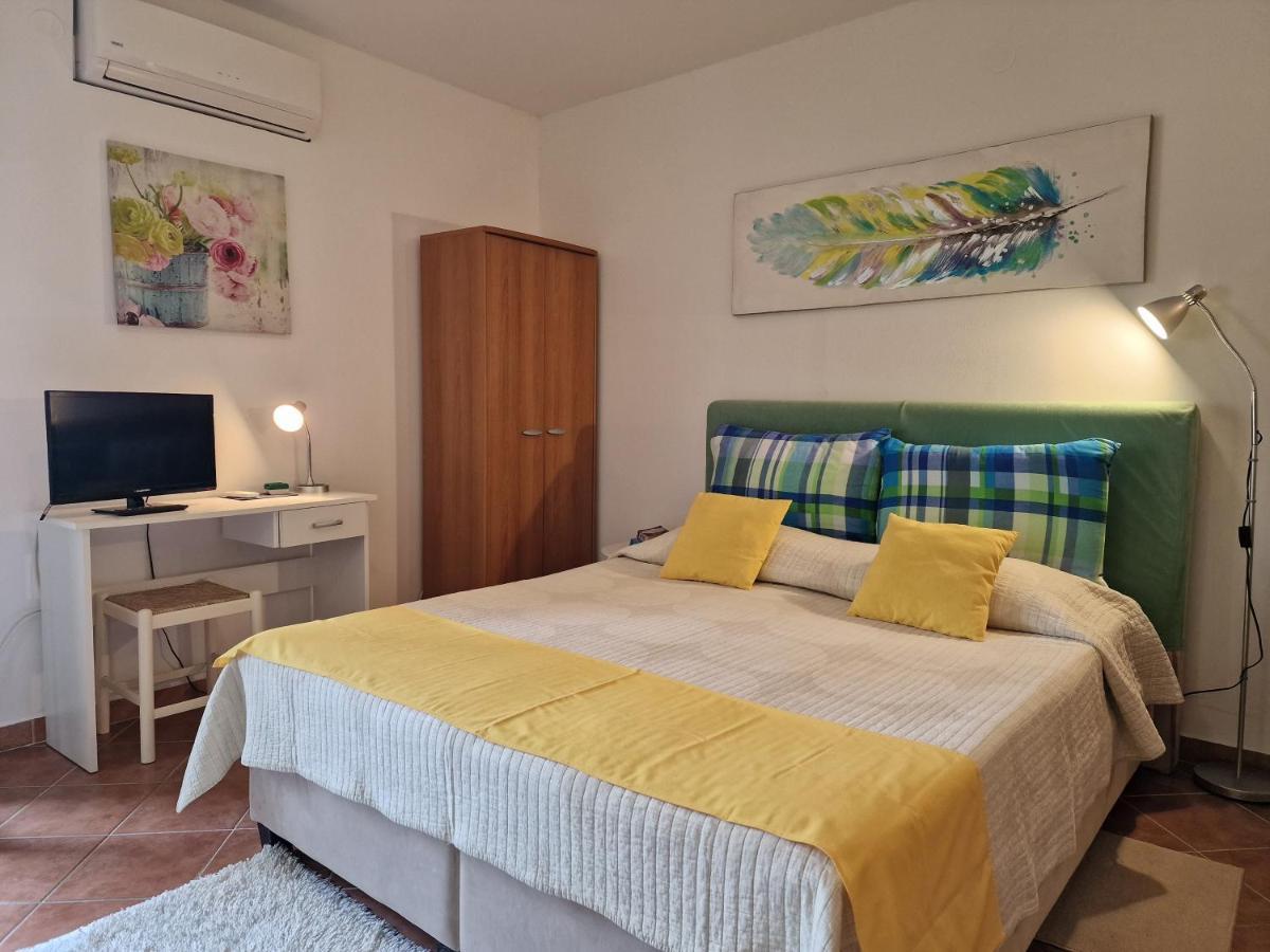 Apartments Rina Rovinj Exterior foto